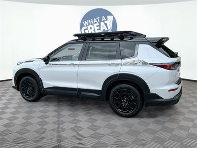 2025 Mitsubishi Outlander Trail Edition Launch Package