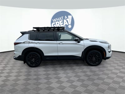 2025 Mitsubishi Outlander Trail Edition Launch Package