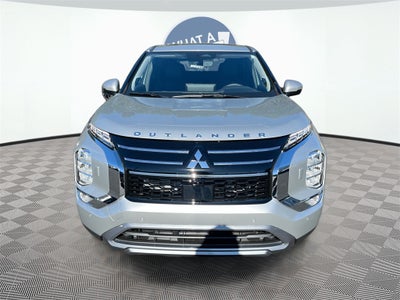 2026 Mitsubishi Outlander SE Tech Package