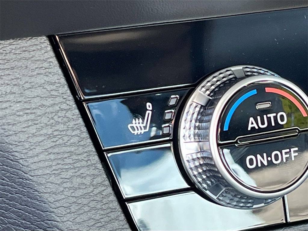 2026 Mitsubishi Outlander SE Tech Package