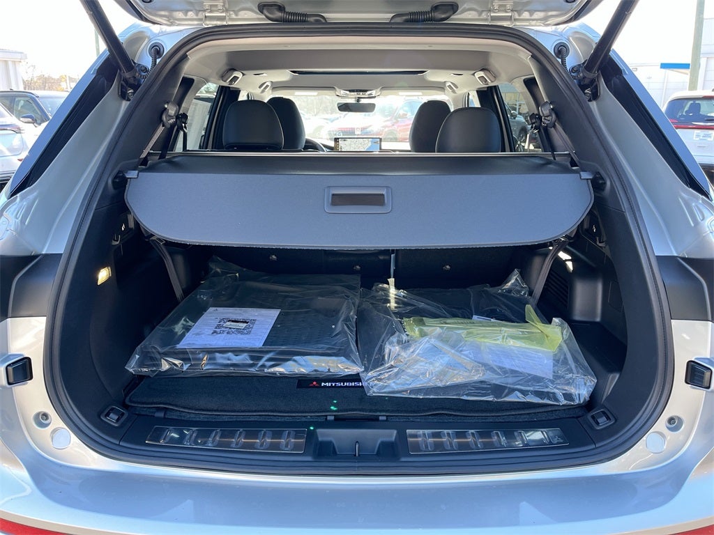 2026 Mitsubishi Outlander SE Tech Package