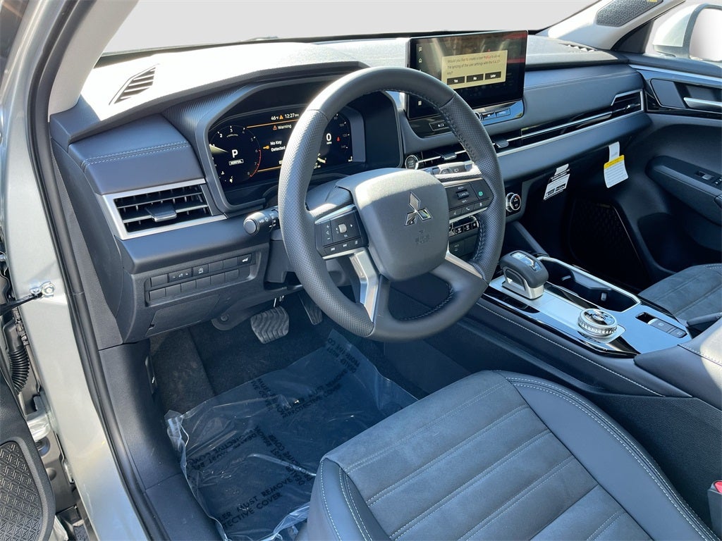 2026 Mitsubishi Outlander SE Tech Package