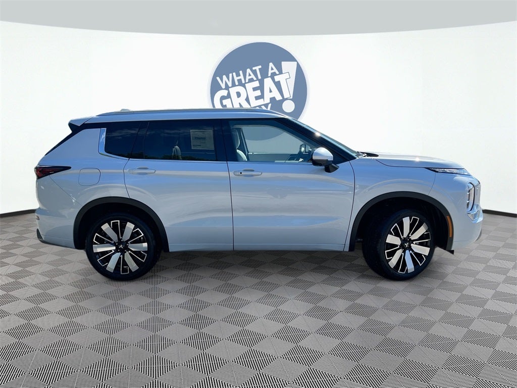 2025 Mitsubishi Outlander SEL