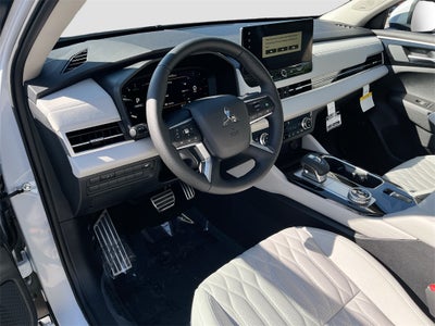 2025 Mitsubishi Outlander SEL