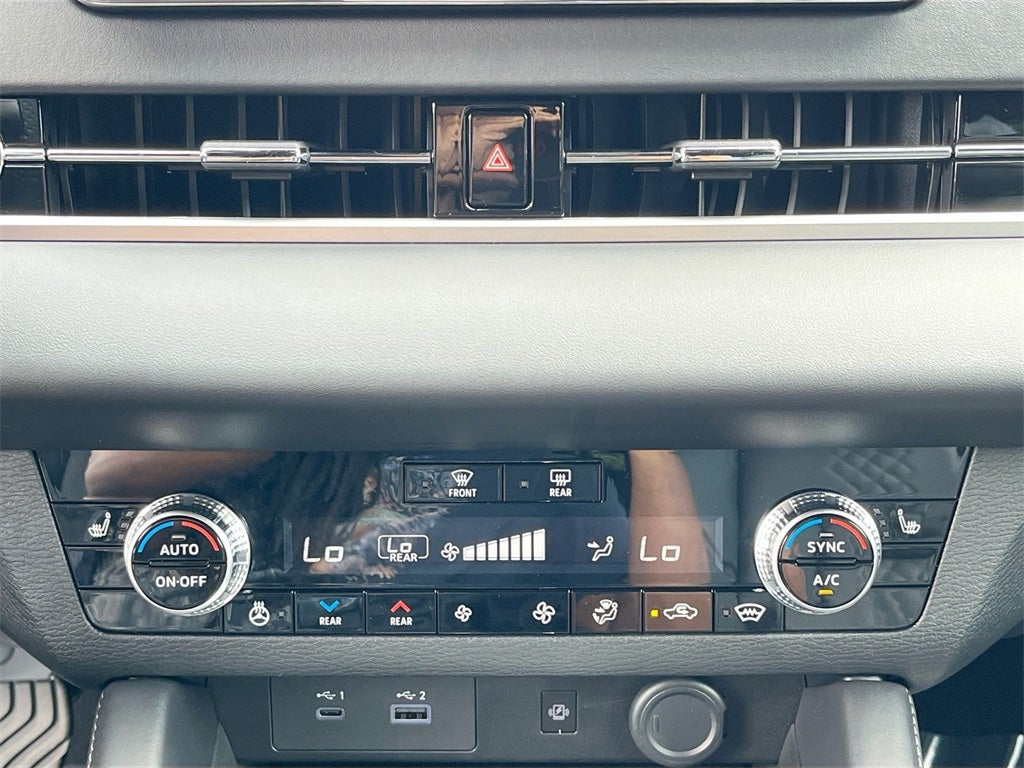 2025 Mitsubishi Outlander Plug-In Hybrid SEL Black Edition