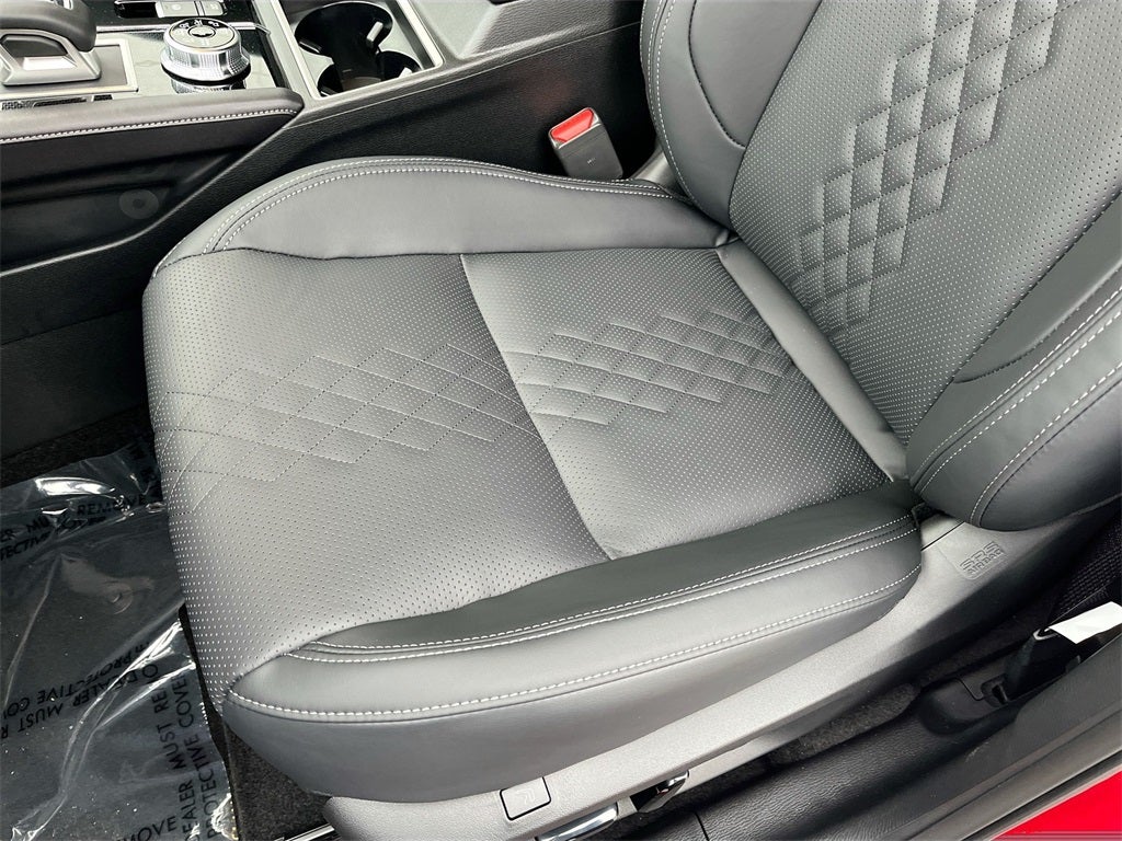 2025 Mitsubishi Outlander Plug-In Hybrid SEL Black Edition