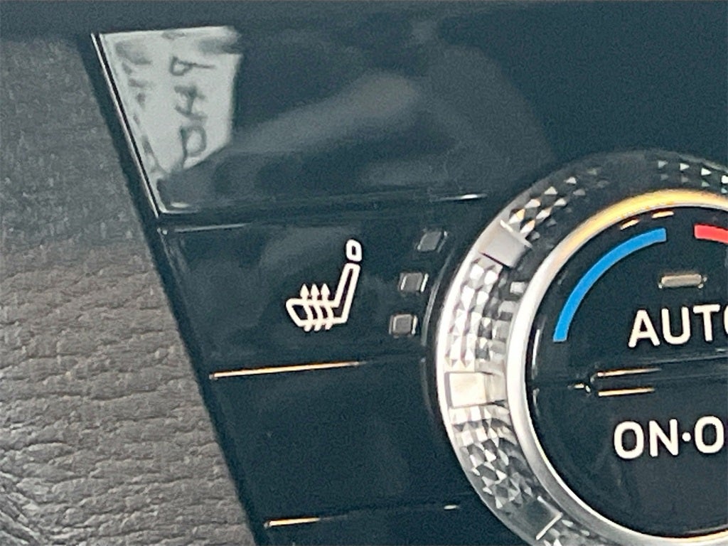 2025 Mitsubishi Outlander Plug-In Hybrid SEL Black Edition