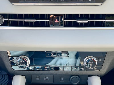 2025 Mitsubishi Outlander Plug-In Hybrid SEL