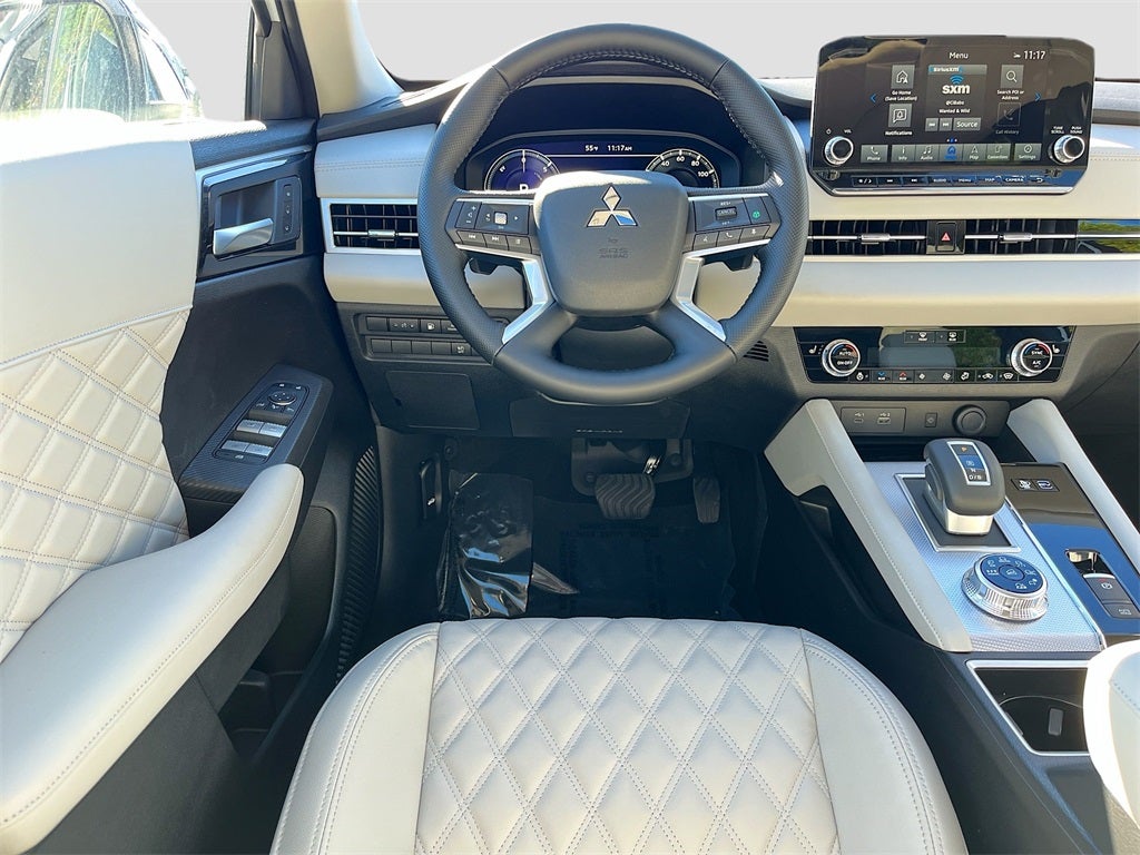 2025 Mitsubishi Outlander Plug-In Hybrid SEL