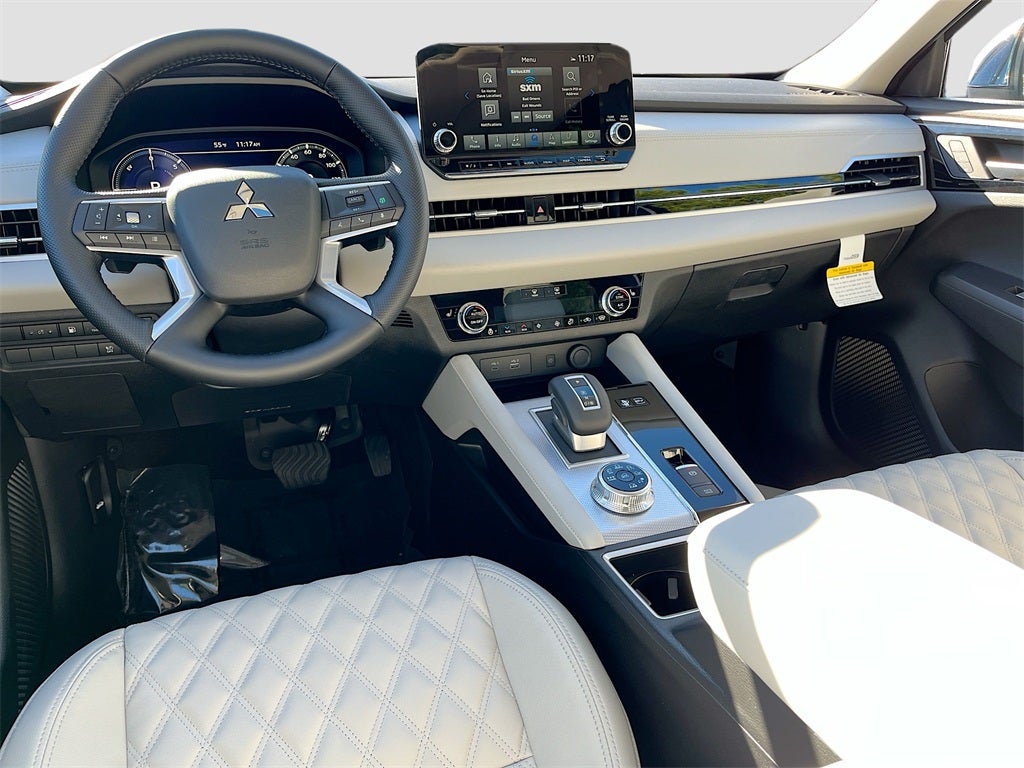 2025 Mitsubishi Outlander Plug-In Hybrid SEL