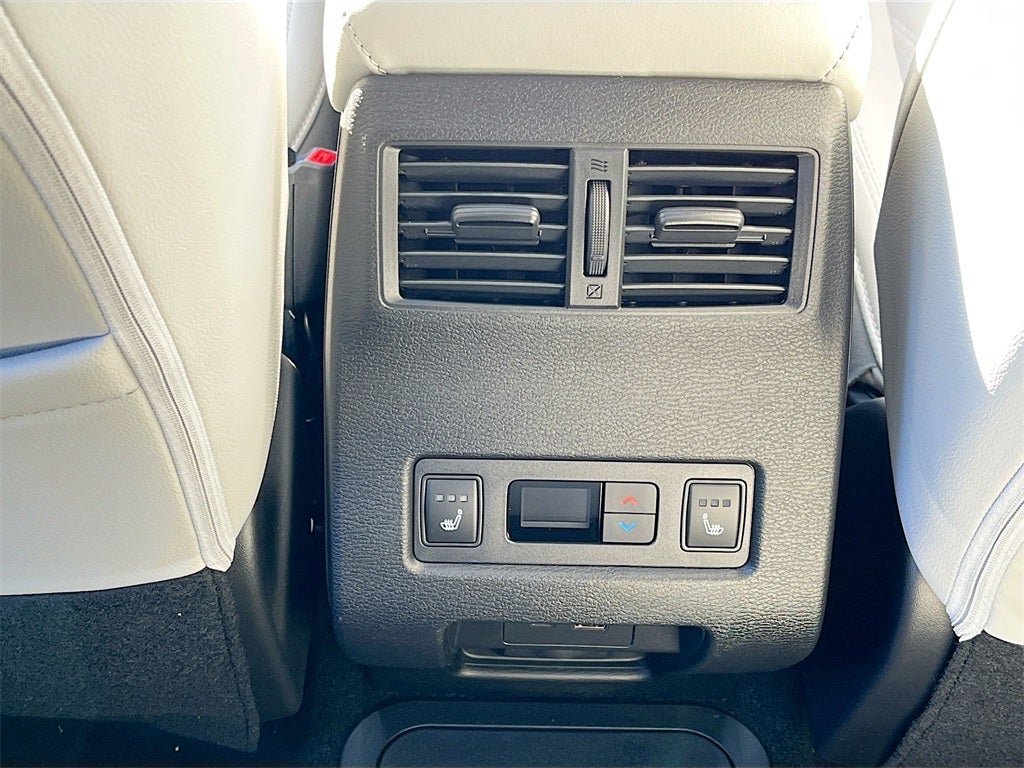 2025 Mitsubishi Outlander Plug-In Hybrid SEL