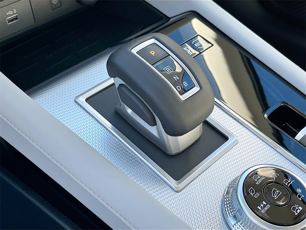 2025 Mitsubishi Outlander Plug-In Hybrid SEL