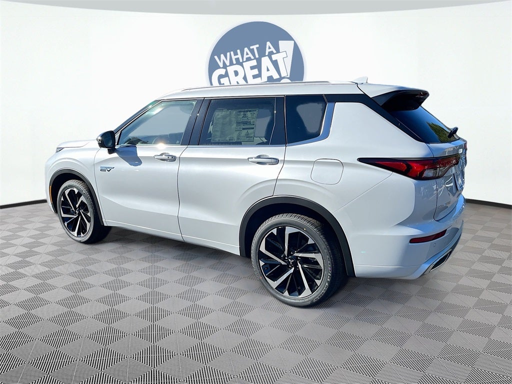 2025 Mitsubishi Outlander Plug-In Hybrid SEL