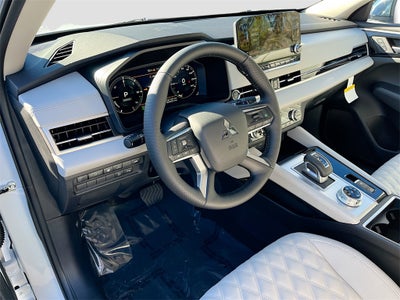 2025 Mitsubishi Outlander Plug-In Hybrid SEL