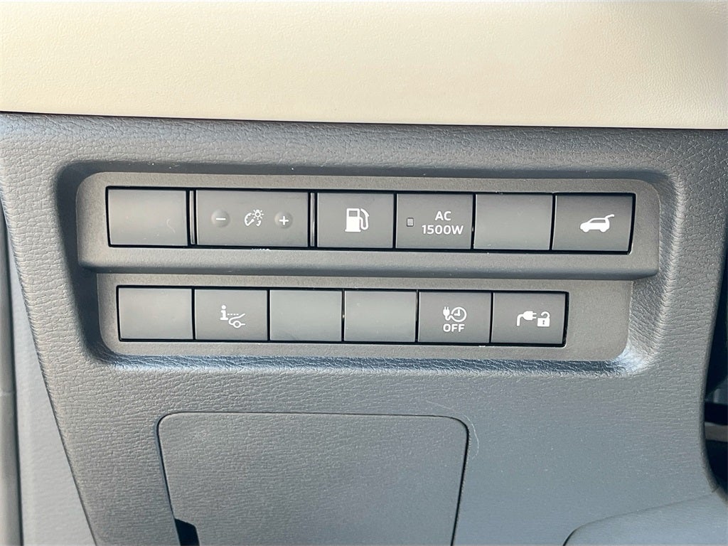 2025 Mitsubishi Outlander Plug-In Hybrid SEL Platinum Edition