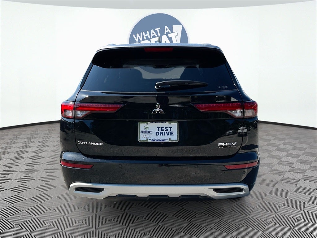 2025 Mitsubishi Outlander Plug-In Hybrid SEL Platinum Edition