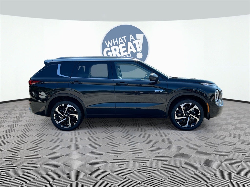 2025 Mitsubishi Outlander Plug-In Hybrid SEL Platinum Edition