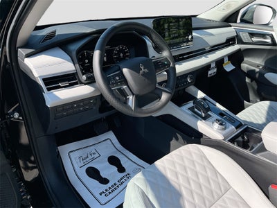 2025 Mitsubishi Outlander Plug-In Hybrid SEL Platinum Edition