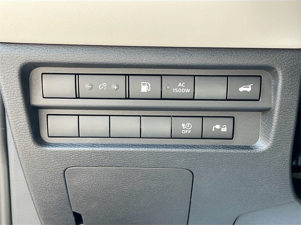 2025 Mitsubishi Outlander Plug-In Hybrid SEL