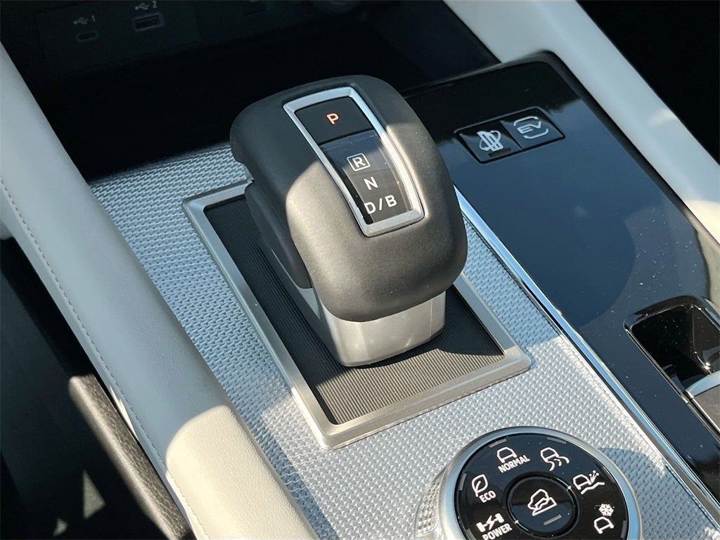 2025 Mitsubishi Outlander Plug-In Hybrid SEL