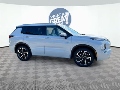 2025 Mitsubishi Outlander Plug-In Hybrid SEL