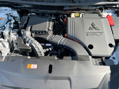2025 Mitsubishi Outlander Plug-In Hybrid SEL