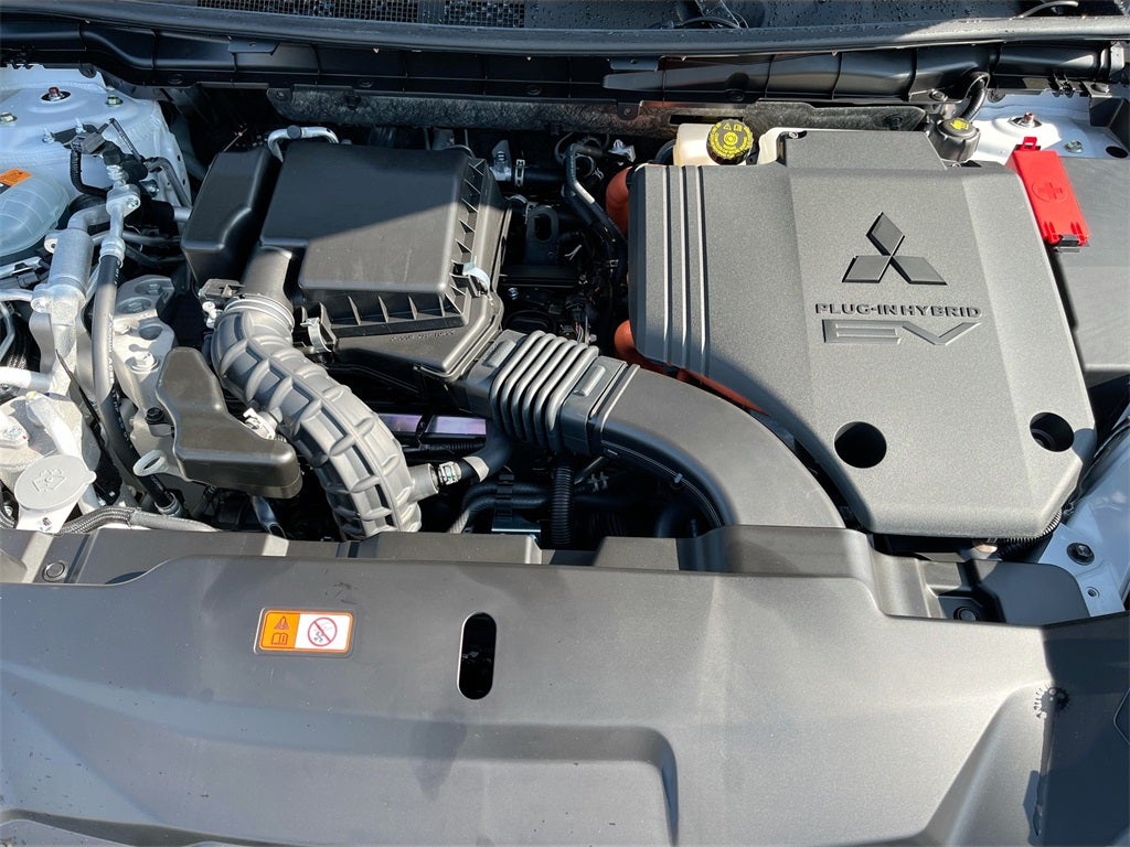 2025 Mitsubishi Outlander Plug-In Hybrid SEL
