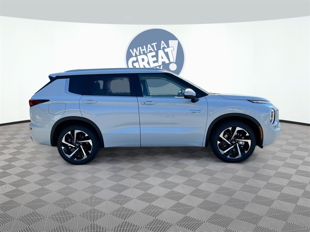 2025 Mitsubishi Outlander Plug-In Hybrid SEL
