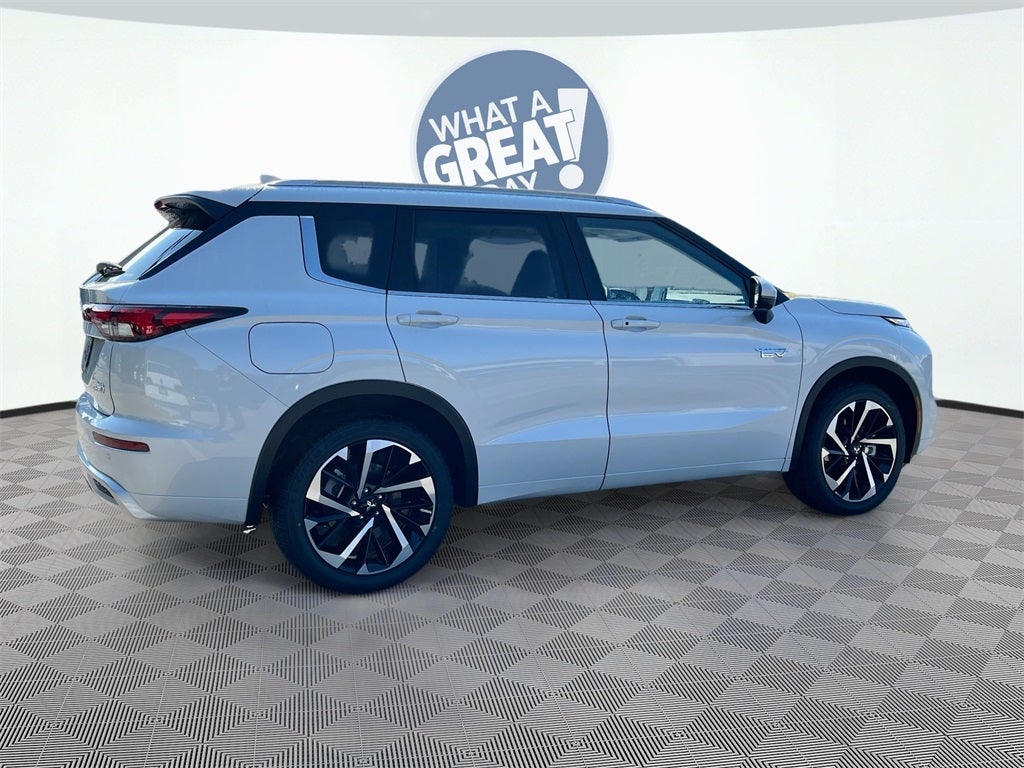 2025 Mitsubishi Outlander Plug-In Hybrid SEL