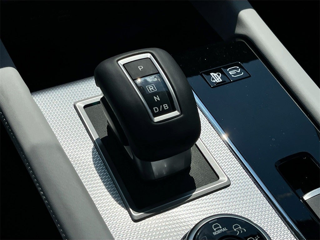 2025 Mitsubishi Outlander Plug-In Hybrid SEL