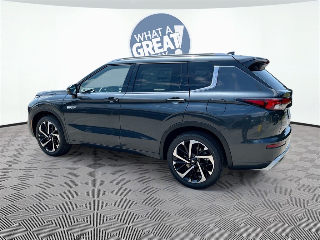 2025 Mitsubishi Outlander Plug-In Hybrid SEL