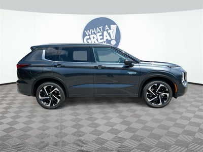 2025 Mitsubishi Outlander Plug-In Hybrid SEL