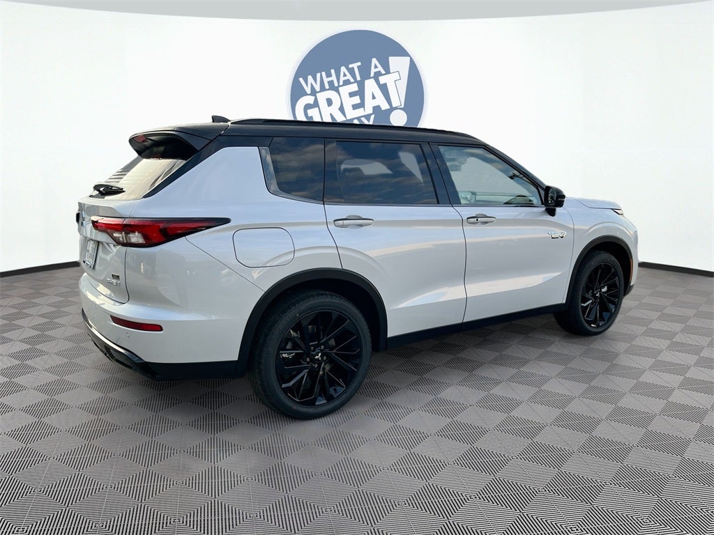 2025 Mitsubishi Outlander Plug-In Hybrid SEL Black Edition