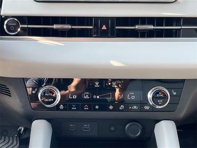 2025 Mitsubishi Outlander Plug-In Hybrid SEL