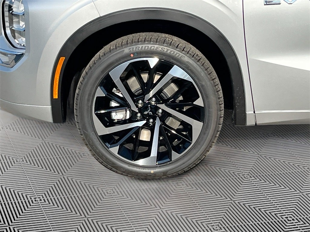 2025 Mitsubishi Outlander Plug-In Hybrid SEL