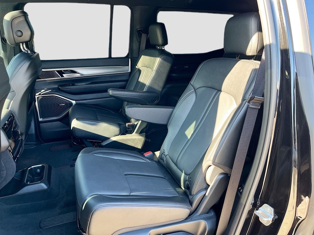 2025 Jeep Wagoneer Series II