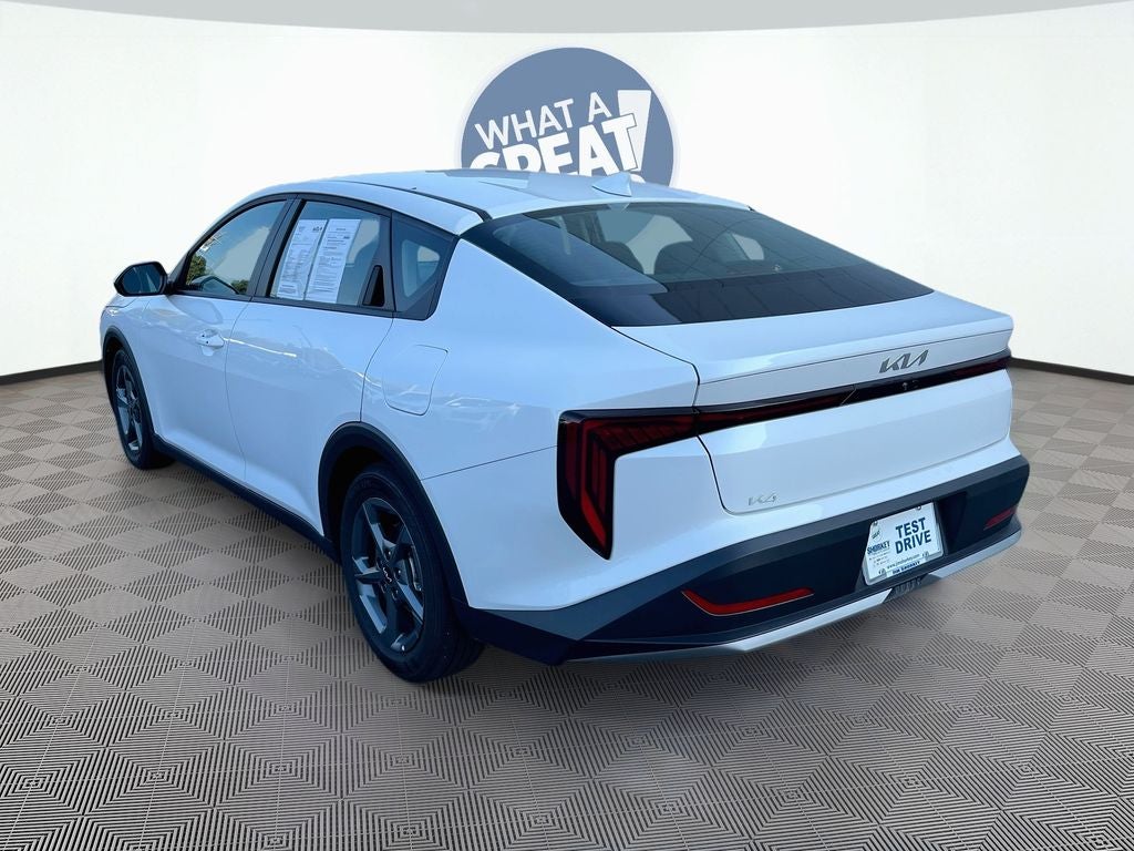 2025 Kia K4 LXS