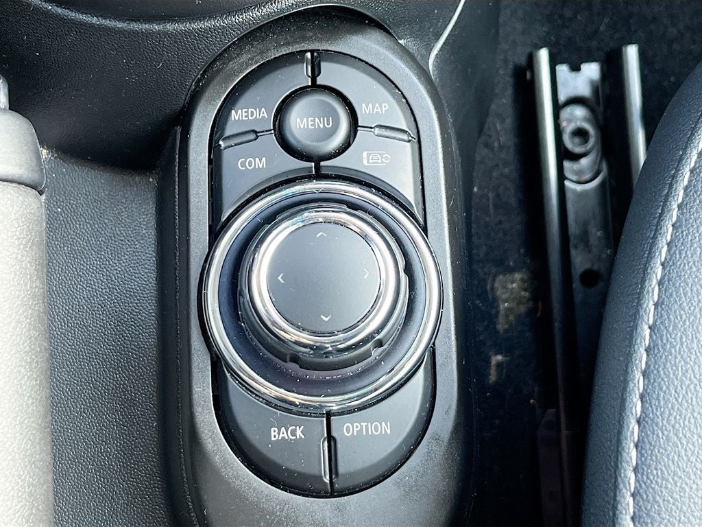 2023 MINI Cooper Base